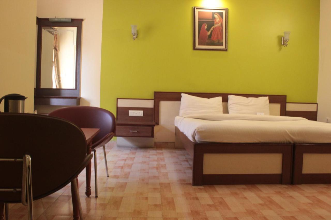Hotel Jaipur Heritage Luaran gambar